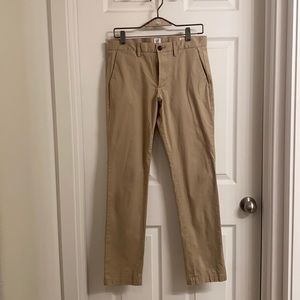 Gap Slim Fit Khaki Pant